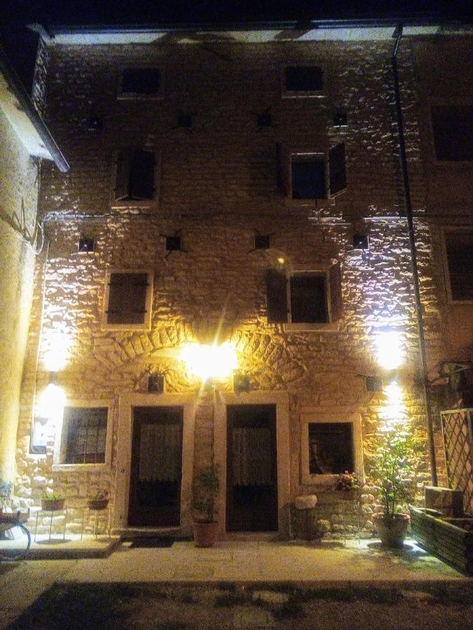 Da Andrea E Raffaella Guest House Sant'Anna d'Alfaedo Eksteriør bilde