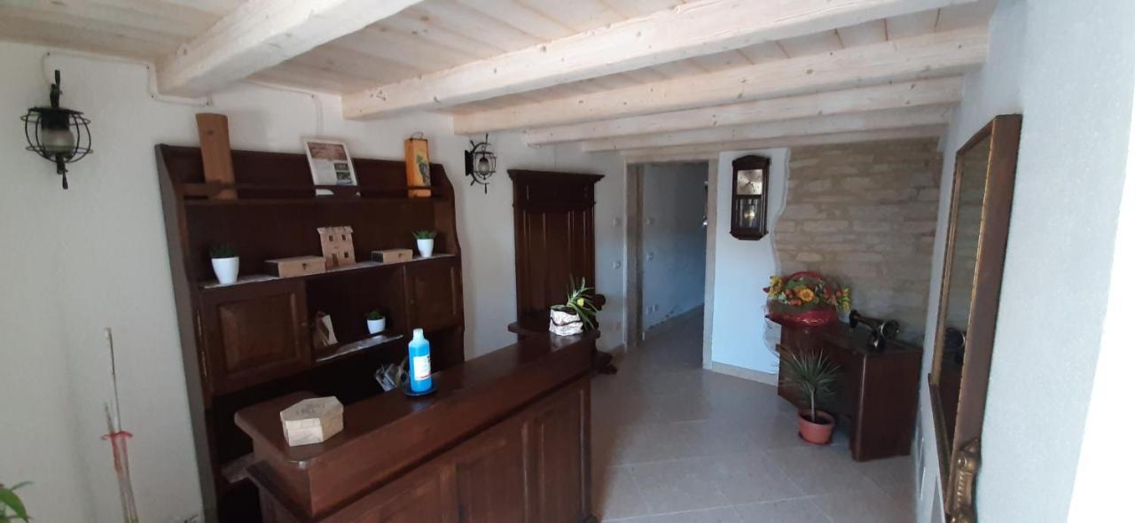 Da Andrea E Raffaella Guest House Sant'Anna d'Alfaedo Eksteriør bilde