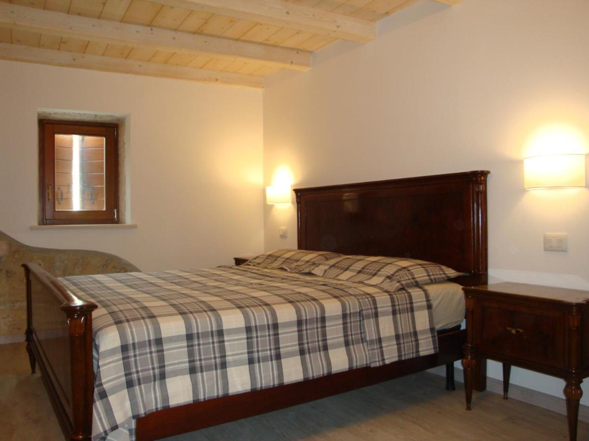 Da Andrea E Raffaella Guest House Sant'Anna d'Alfaedo Eksteriør bilde