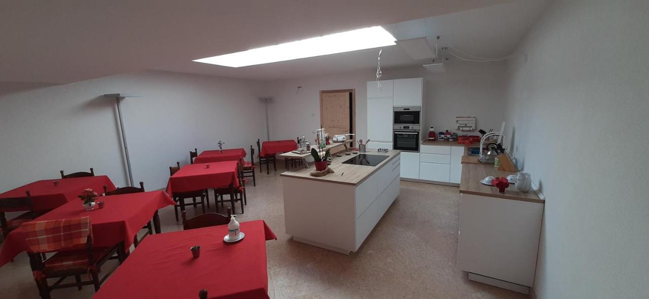 Da Andrea E Raffaella Guest House Sant'Anna d'Alfaedo Eksteriør bilde